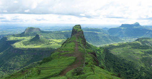 Best Trekking Spots in Maharashtra: Difficulty, Distance & Tips