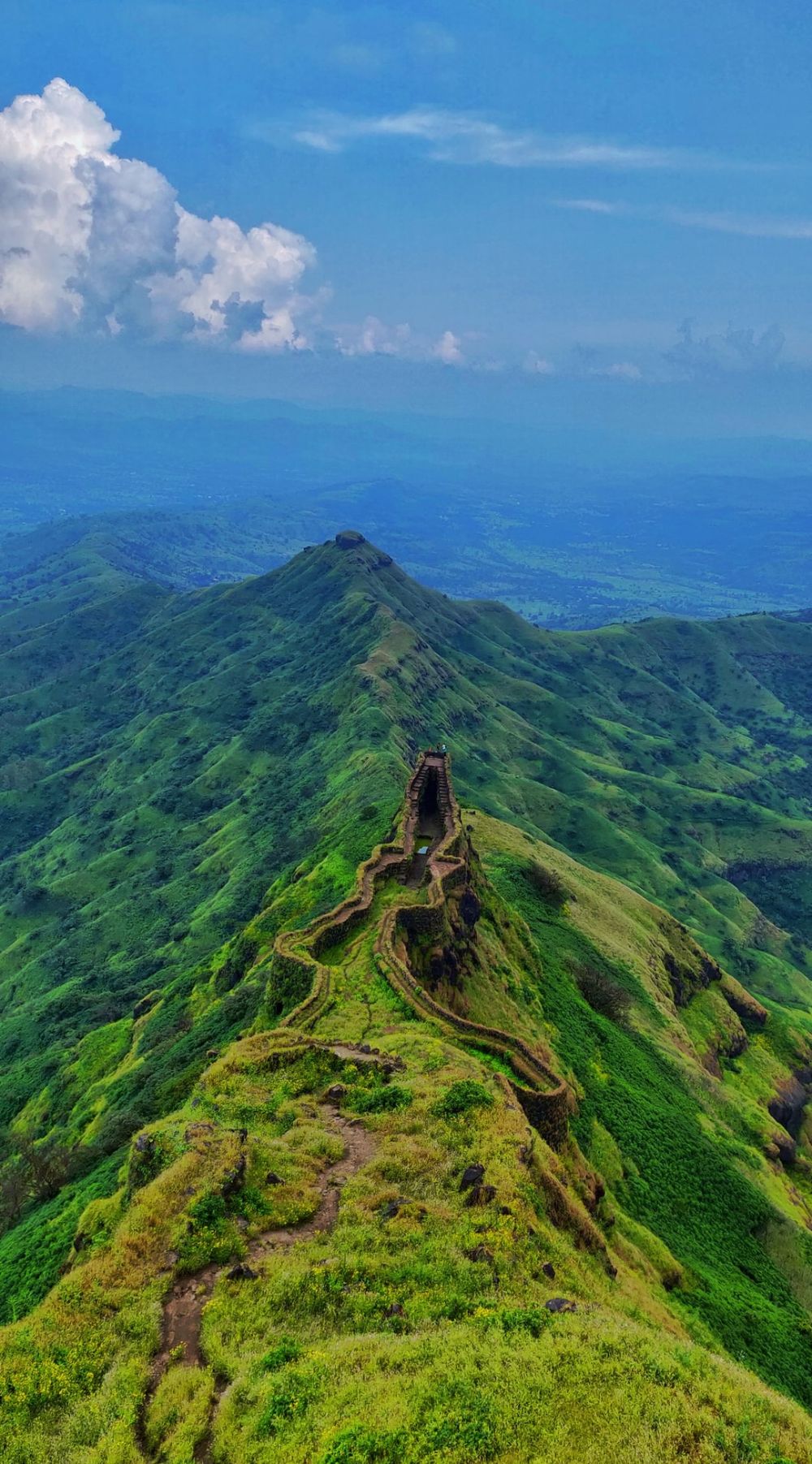 15 Best Hill Stations Near Mumbai for a Perfect Weekend Getaway