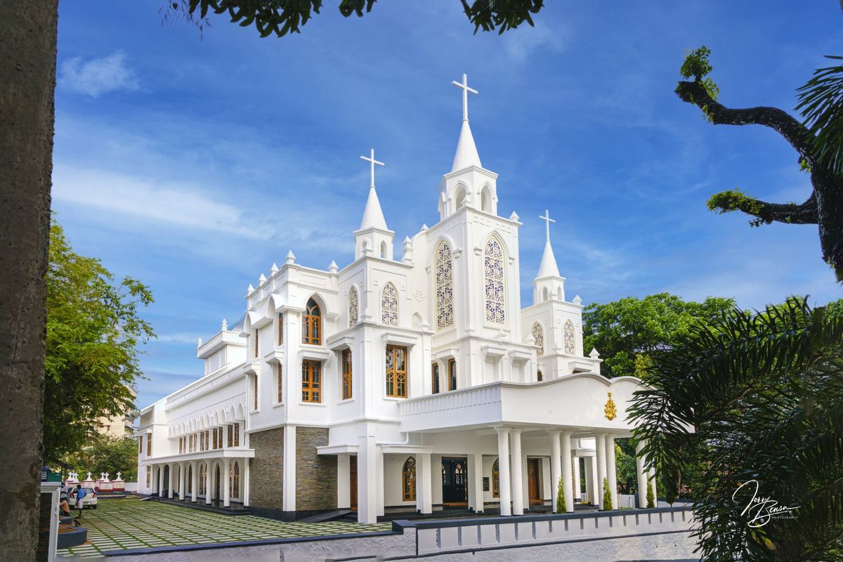 Famous Churches in Kerala: Biggest, Oldest & Most Beautiful