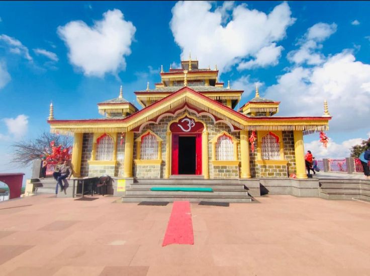 Surkanda Devi Temple: History, Trek Route & Best Time to Visit