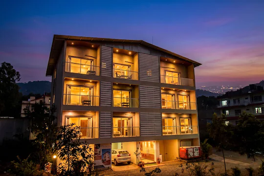 Hotel Holiday Plus Mahabaleshwar Image 1