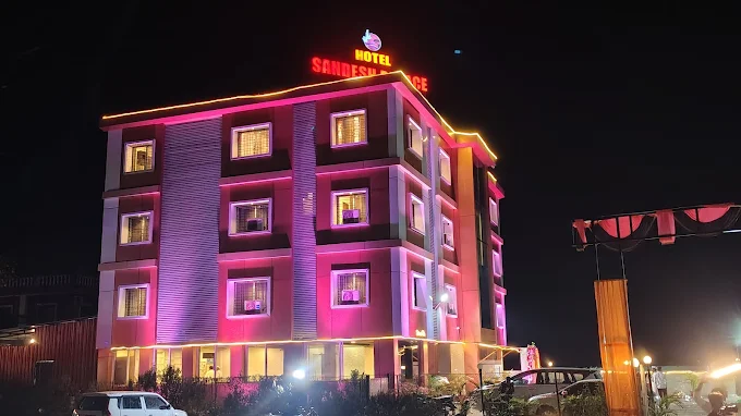 Hotel Sandesh Palace Image 1