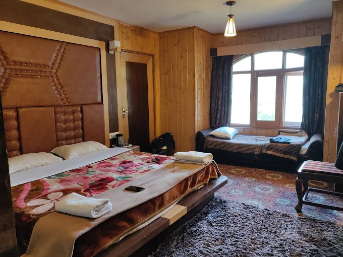 Deluxe Rooms