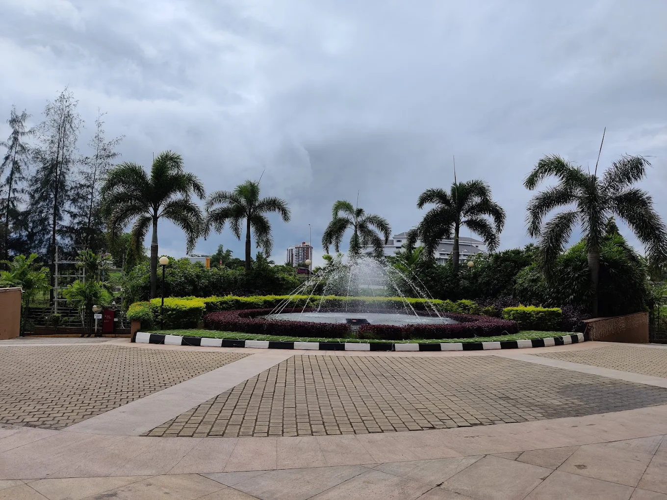 Crowne Plaza Kochi Image 2