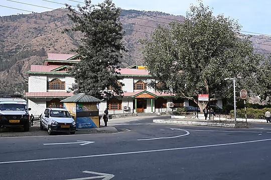 Hotel Atul Regency Image 2