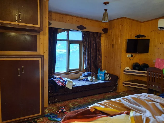 Premium Room
