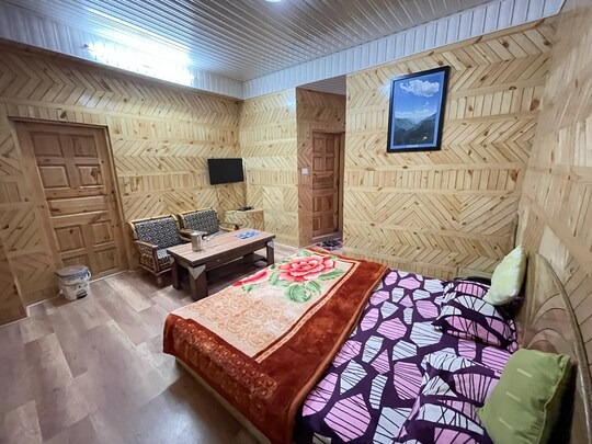 Hotel snow flake  Image 2