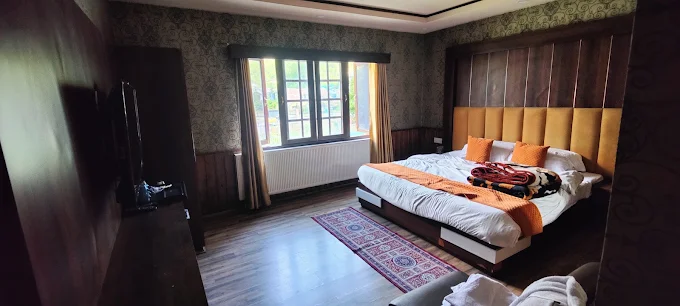 Super Deluxe Room