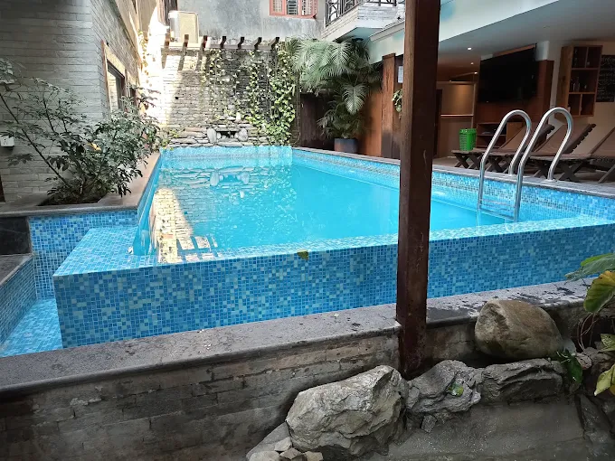 Hotel Middle Path & Spa - Hotel in Pokhara Image 2
