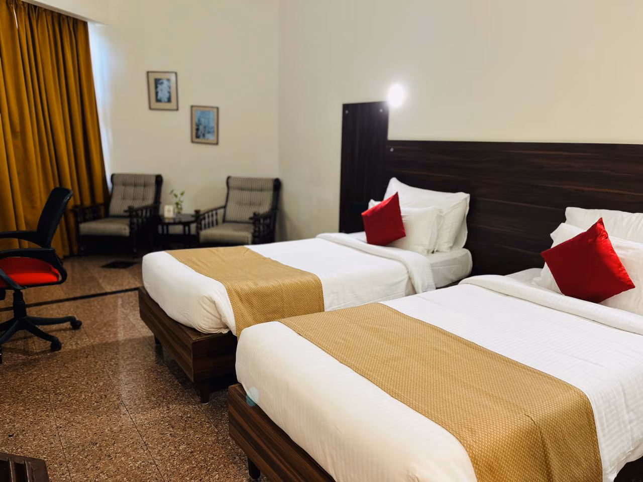 Deluxe Rooms