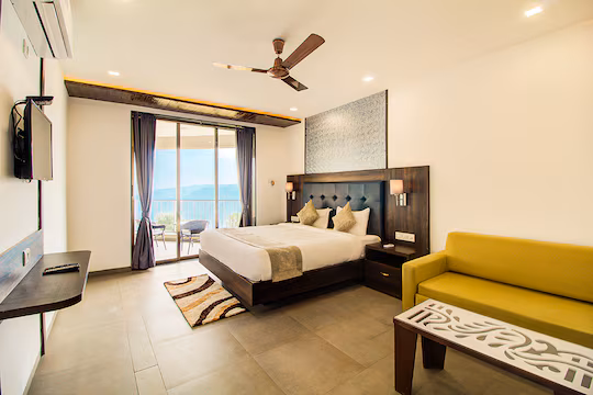 Balcony Room