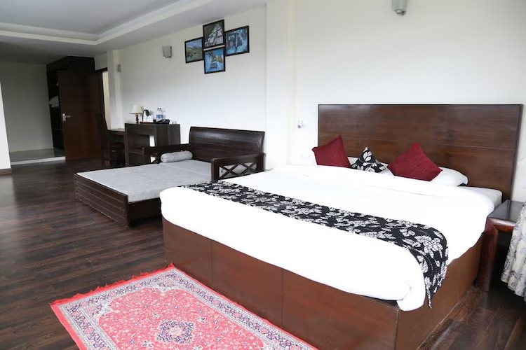 Deluxe Rooms