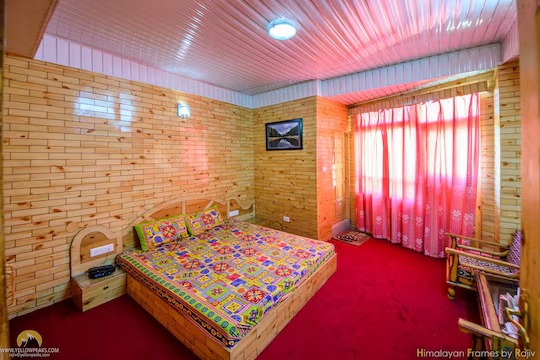 Hotel snow flake  Image 3