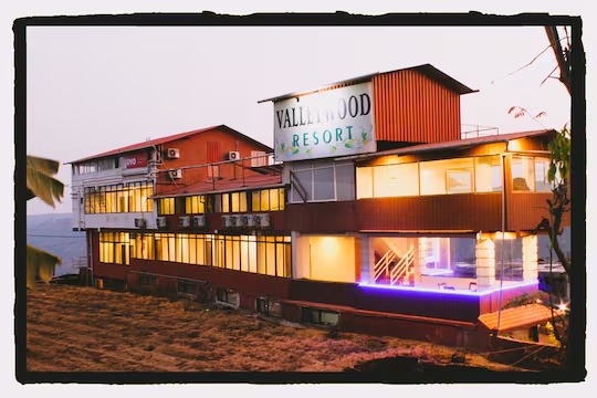 Hotel Valley Wood Image 1