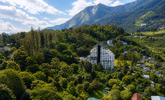 Golden Munnar Palace By Hawk Hospitality Image 2