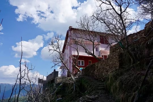 Majestic Himalayan homestay Image 3