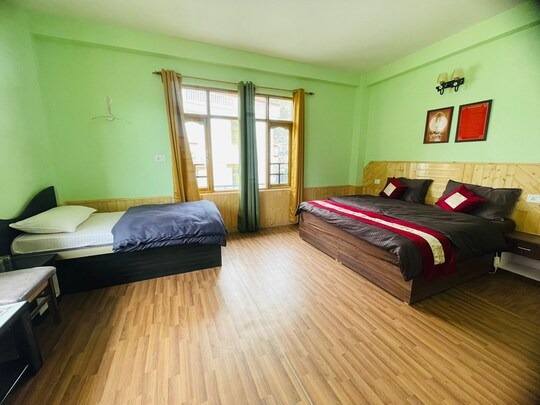 Super Deluxe Room