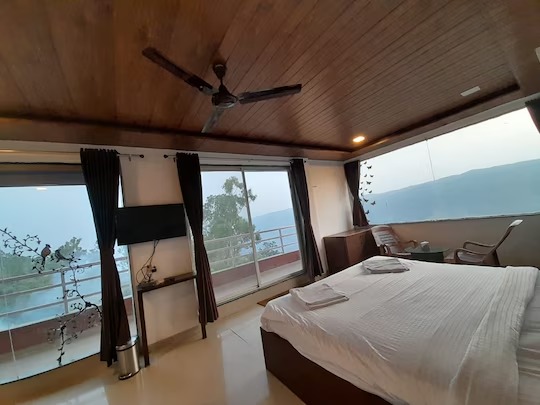 Deluxe Room With View