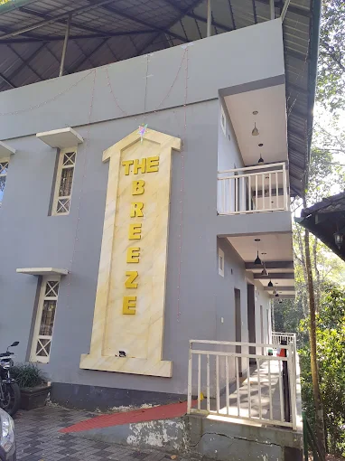 The Breeze Resort  Image 4
