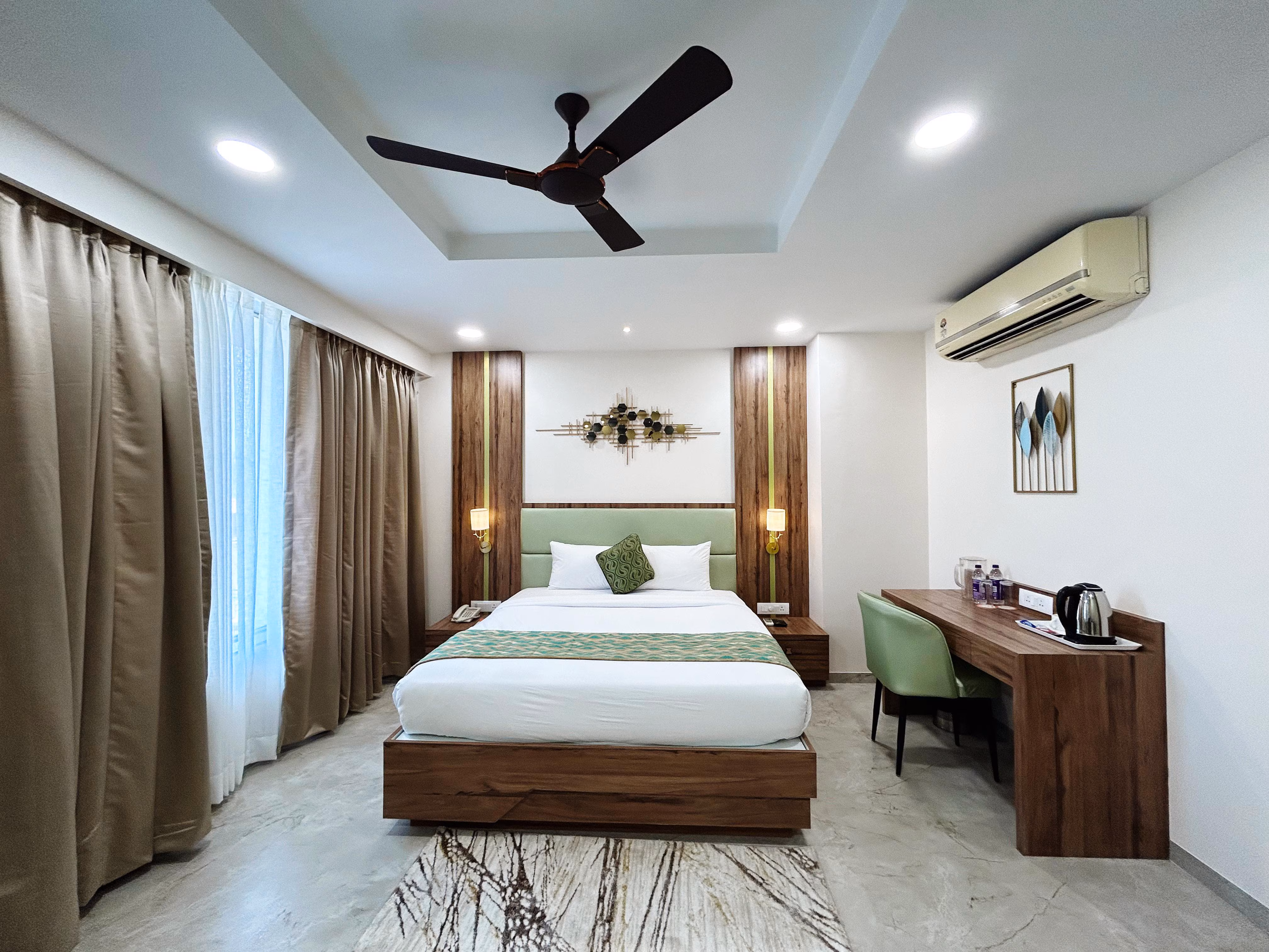 Deluxe Room With View