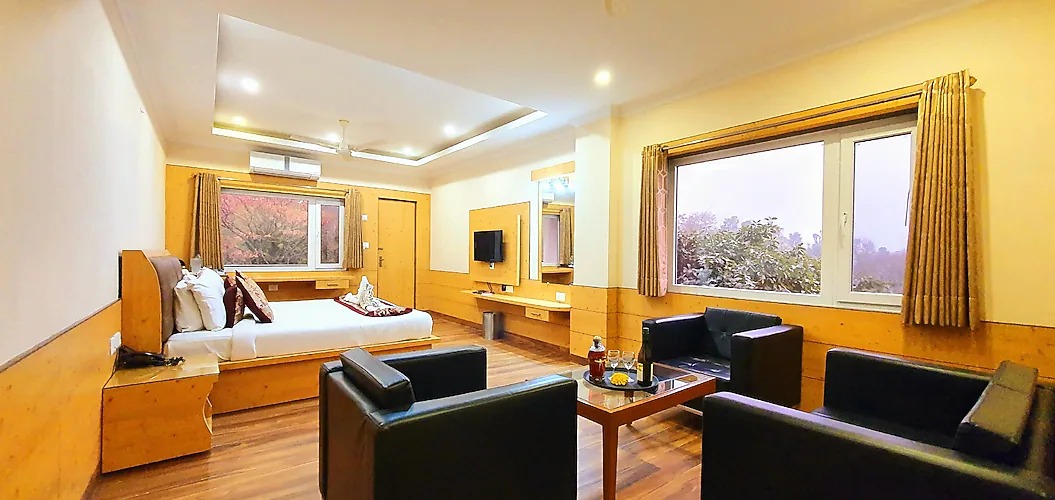 Master Suite with View and Bathtub