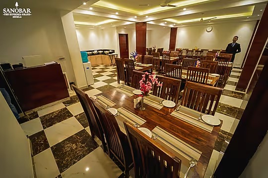 The Euphoria Grand : Hotel Near ISBT Shimla