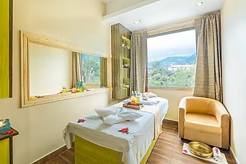 D'Polo Club & Spa Resort Image 2
