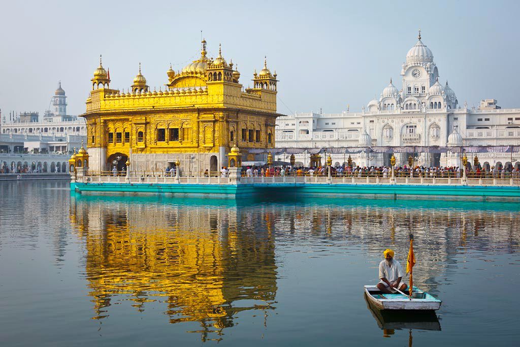 Amritsar Katra Srinagar Tour Package 6 Nights/ 7 Days 