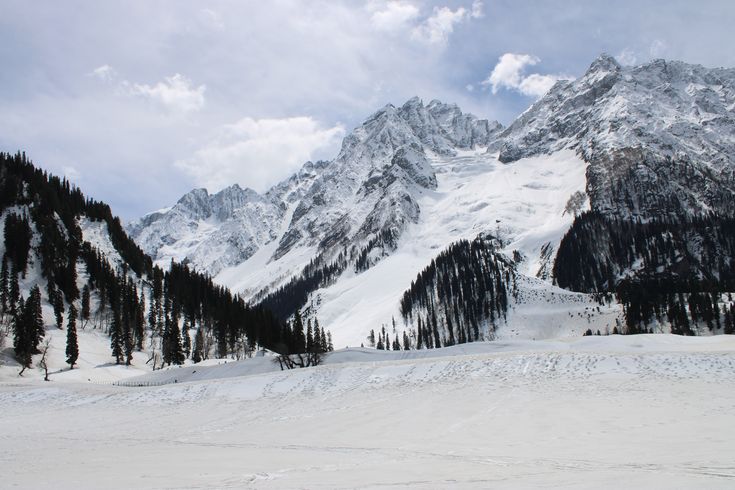 Gurez Valley & Sonamarg Tour Package 4 Nights/ Days 