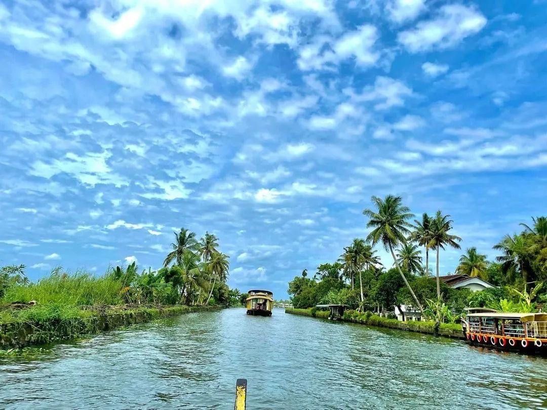 Alleppey & Kovalam Honeymoon Package 3 Nights/ 4 Days