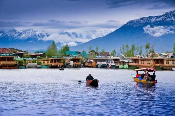 Kashmir Holiday Package for 07 nights