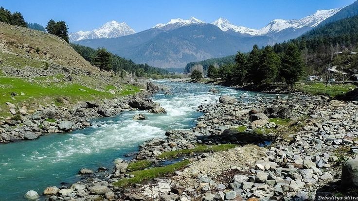 Kashmir Tour Package from Lucknow 4 Nights/ 5 Days