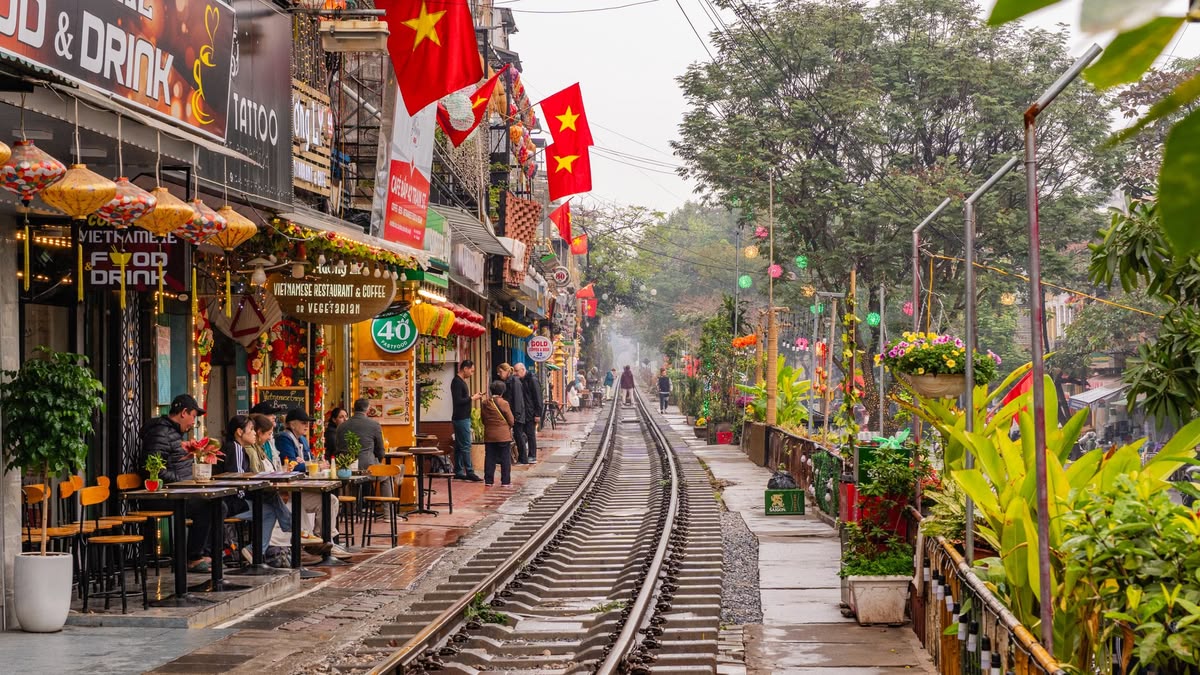 Vietnam Tour Package for Couple 4 Nights/ 5 Days