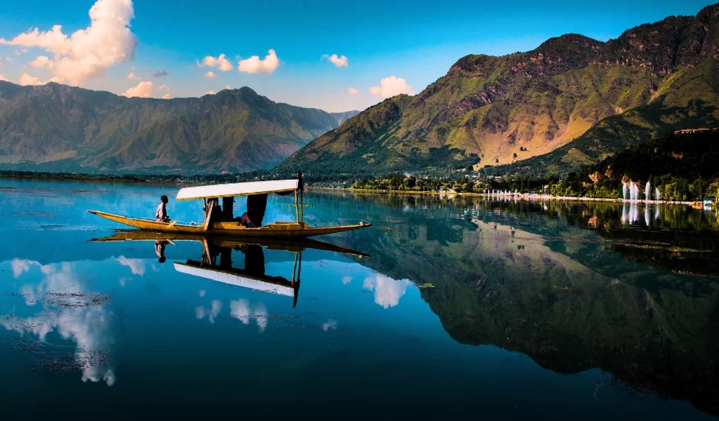 6 Days Kashmir Tour Package – Srinagar, Gulmarg, Sonmarg & Pahalgam Summer Trip