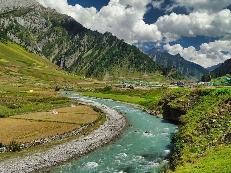 Kashmir Tour Package from Delhi 5 Nights/ 6 Days