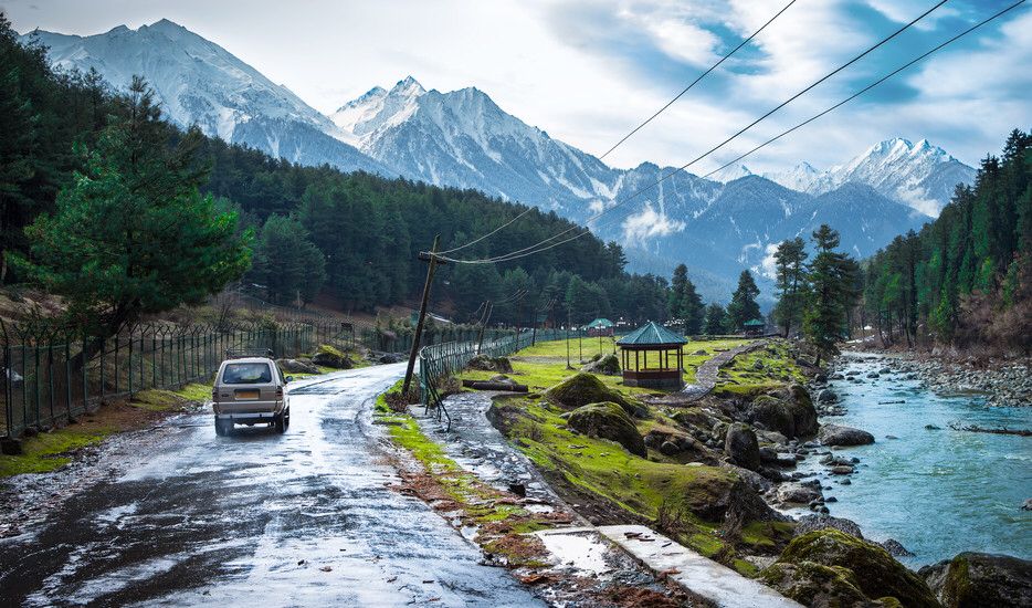 Kashmir Tour Package from Chandigarh 4 Nights/ 5 Days