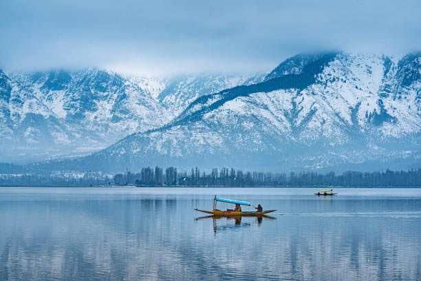 Srinagar Shikara Ride Tour Package 2 Nights/ 3 Days